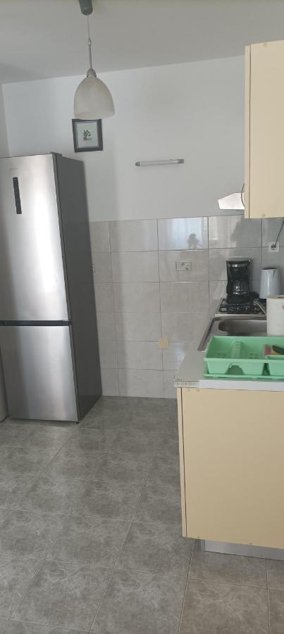 Feel Good Apartment Banjol Екстериор снимка