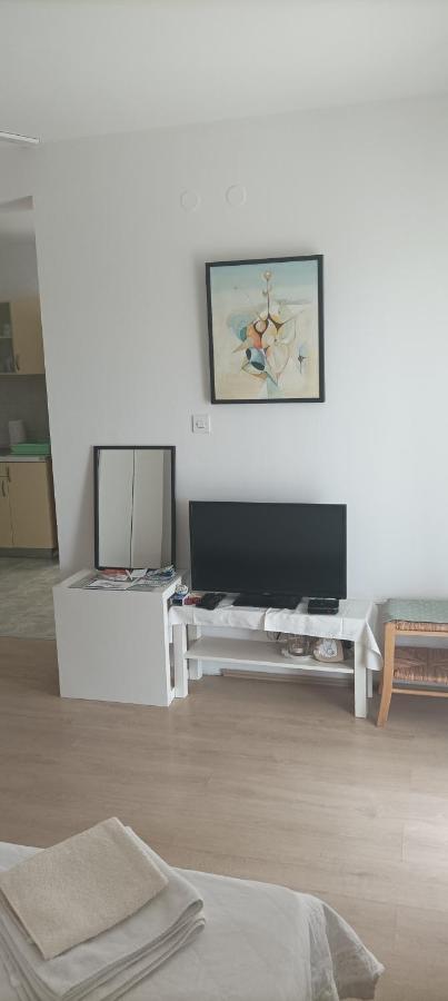 Feel Good Apartment Banjol Екстериор снимка