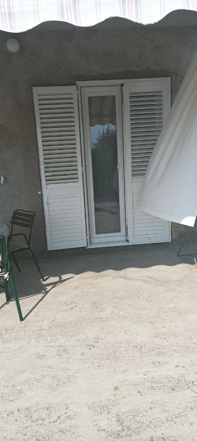 Feel Good Apartment Banjol Екстериор снимка